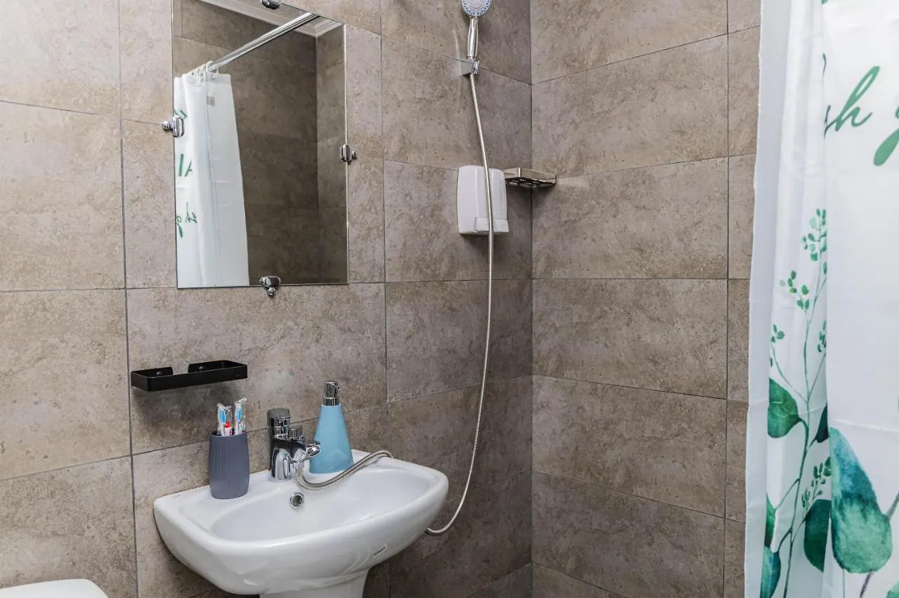 Aparthotel Yourhouse На Си Синхая 22 Близко К Меге Almaty