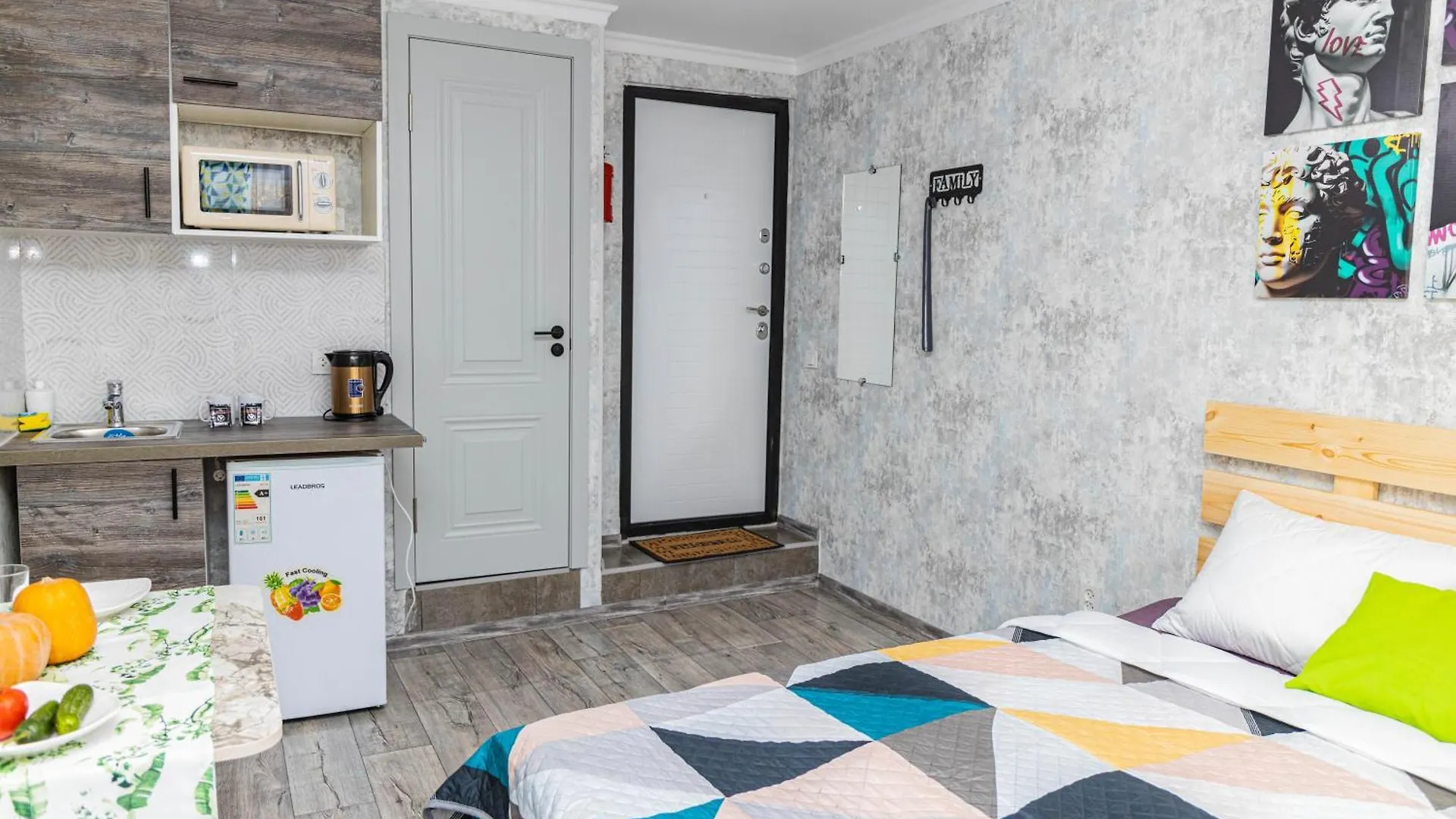 Yourhouse На Си Синхая 22 Близко К Меге Almaty