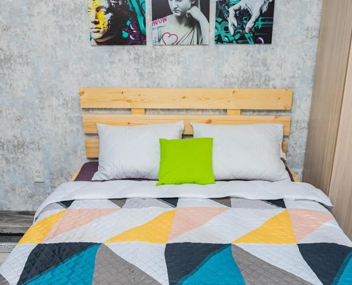 Yourhouse На Си Синхая 22 Близко К Меге Almaty 0*,